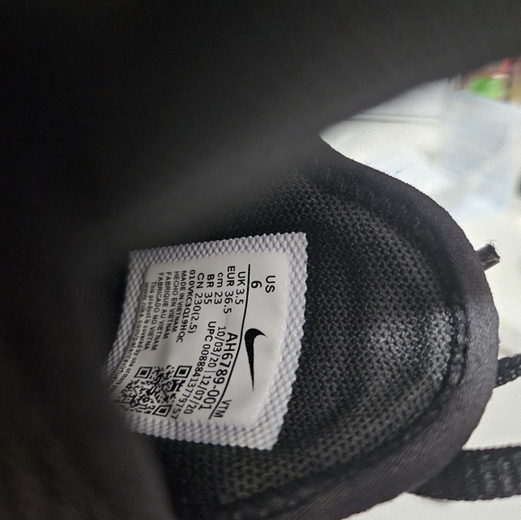 Nike Airmax 270 - Picture 2 of 6